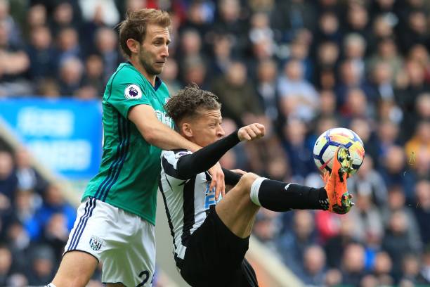 他的表現堪 他的表現堪