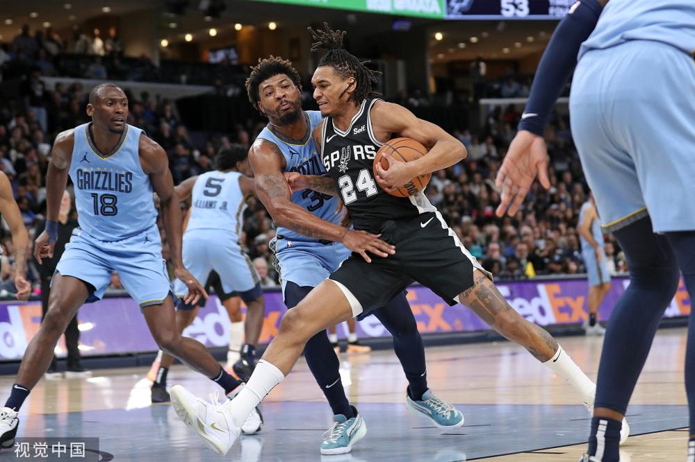 场比赛里的 场比赛里的