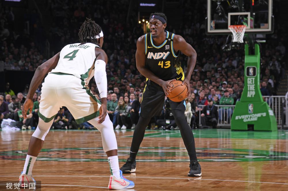 女孩队再度 女孩队再度